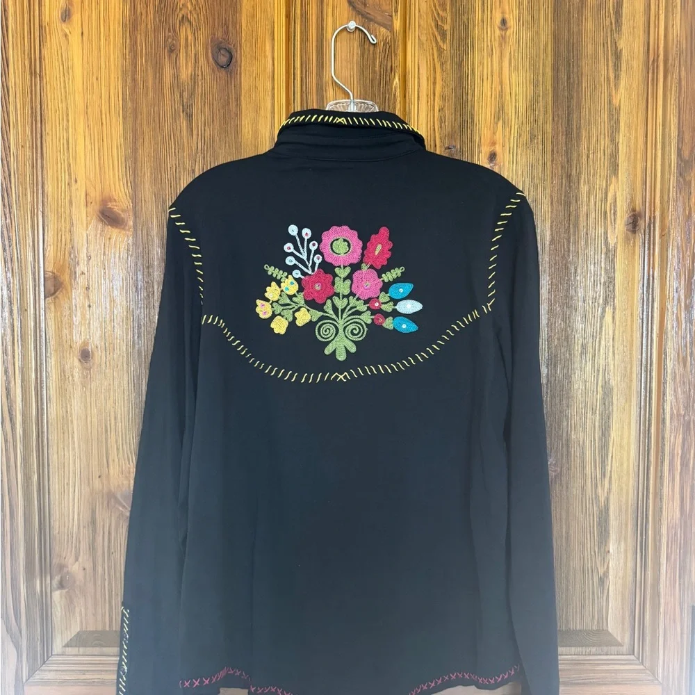 Double D Ranch Black Shirt with Floral Embroidery - Picture 5 of 6